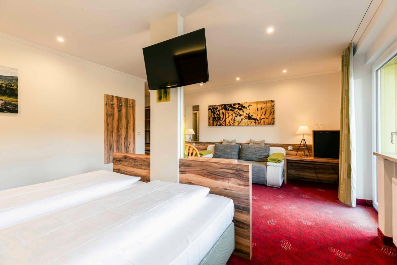 לוהברג Landhotel Gruenwies -Bonsai-Wellness Garni (Adults Only) מראה חיצוני תמונה