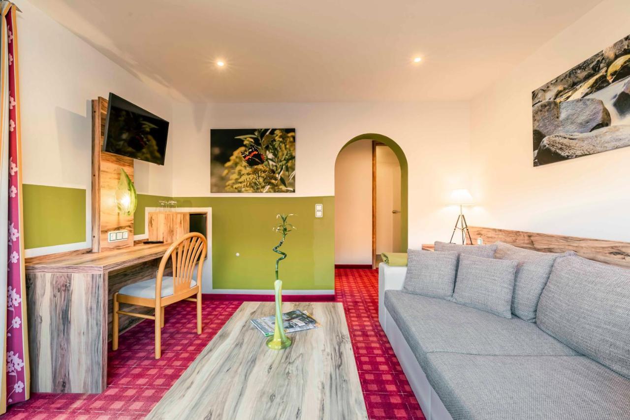 לוהברג Landhotel Gruenwies -Bonsai-Wellness Garni (Adults Only) מראה חיצוני תמונה